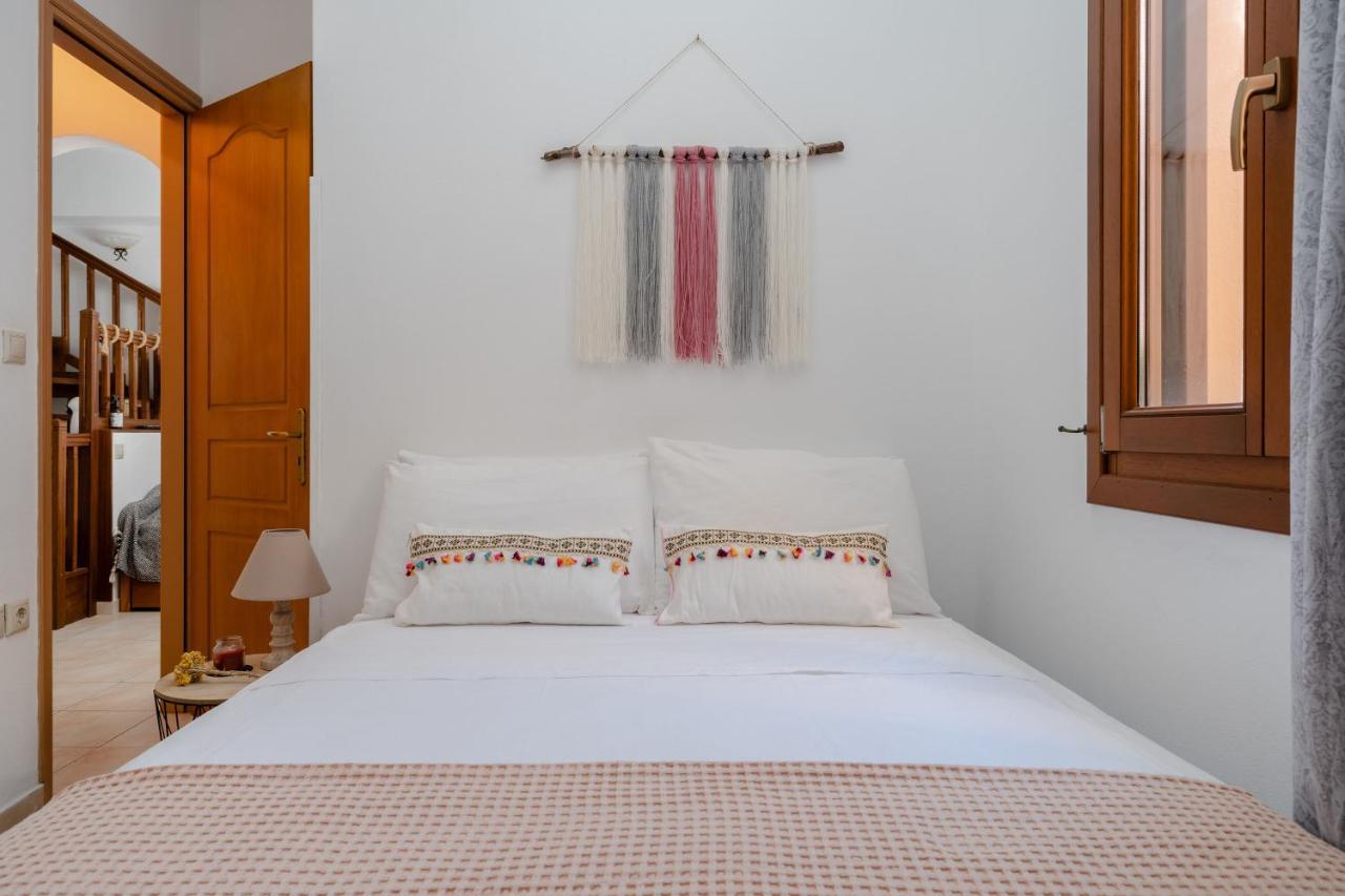 Small Apartment In Grotta Naxos Naxos City Bagian luar foto