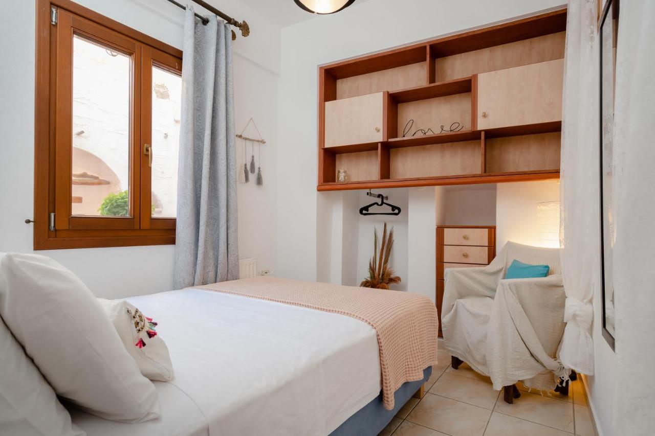Small Apartment In Grotta Naxos Naxos City Bagian luar foto