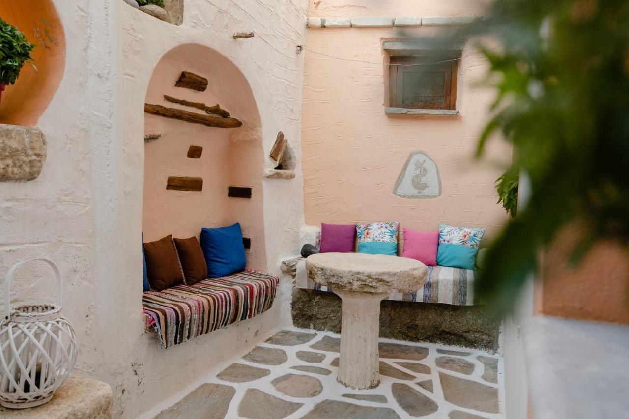 Small Apartment In Grotta Naxos Naxos City Bagian luar foto