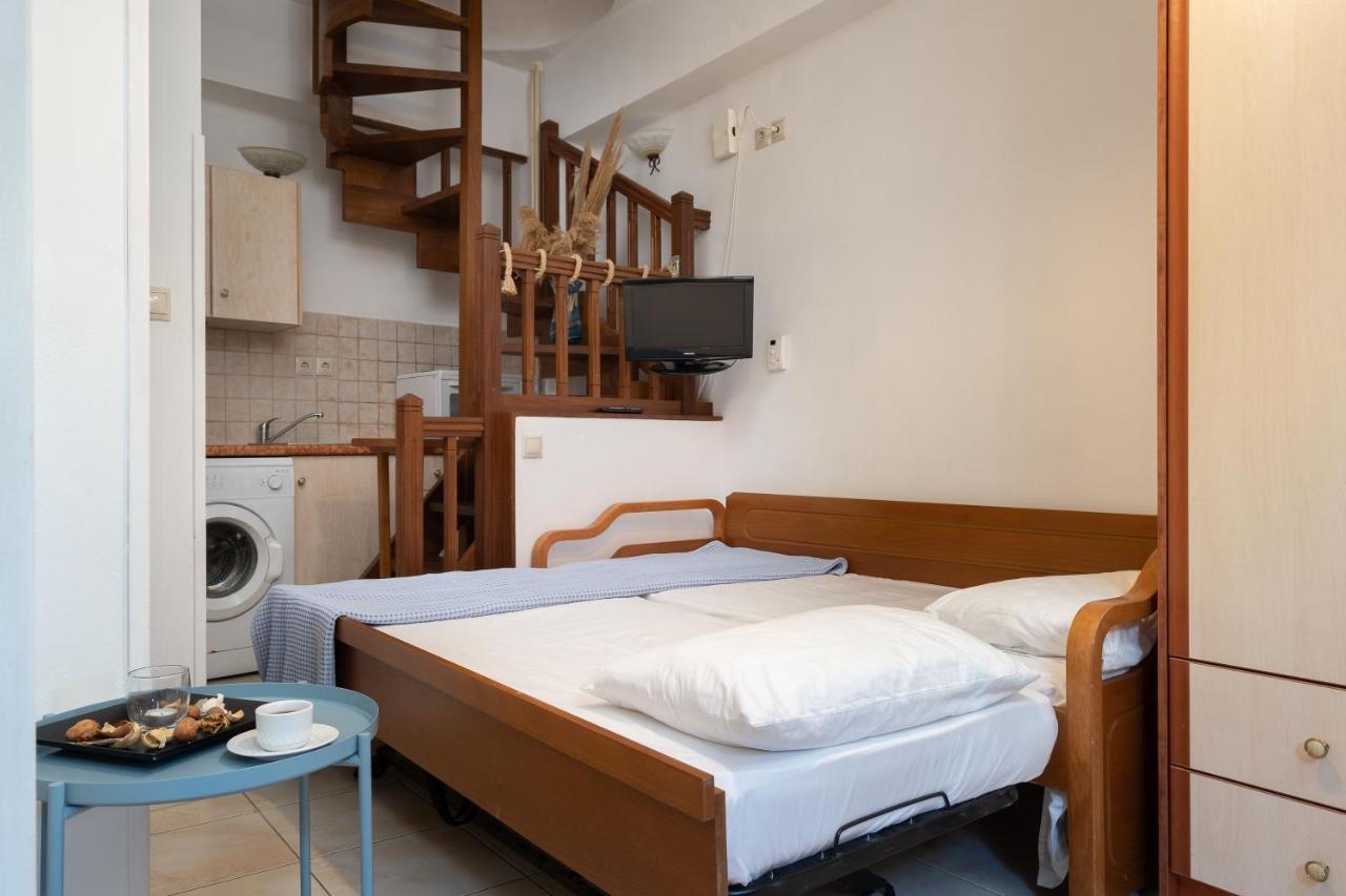 Small Apartment In Grotta Naxos Naxos City Bagian luar foto