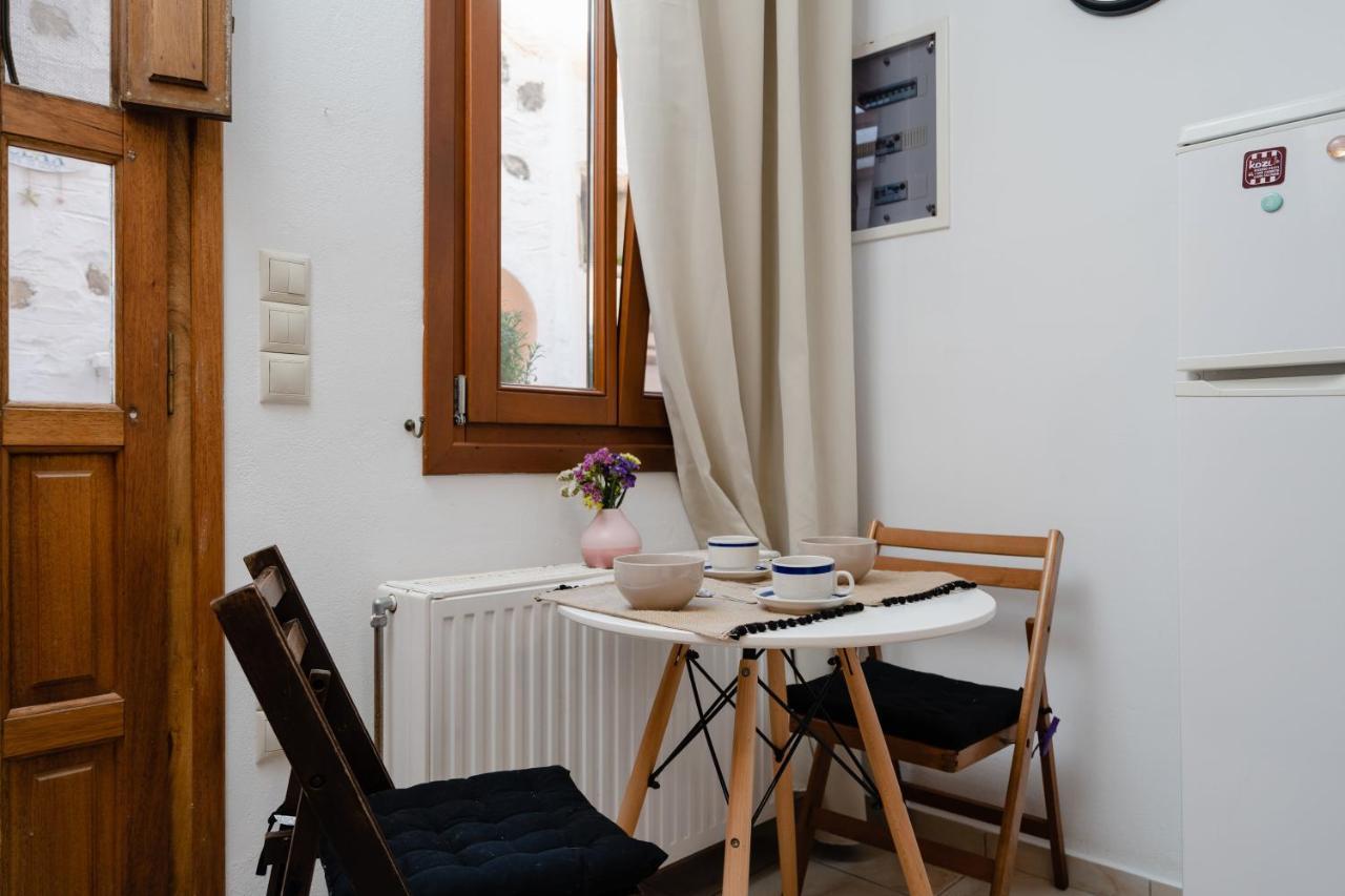 Small Apartment In Grotta Naxos Naxos City Bagian luar foto